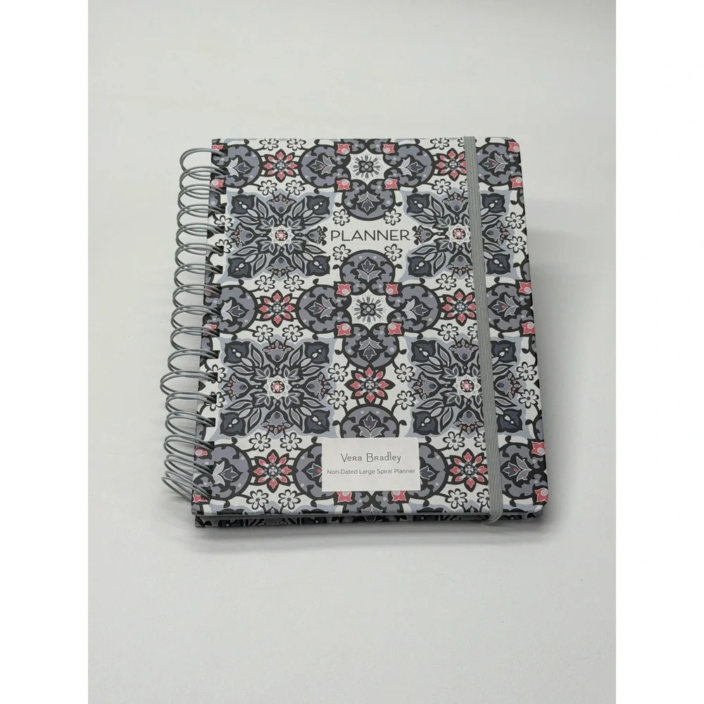 Vera Bradley Lisbon Medallion Non-Dated Large Spiral Planner 12 Month Undated